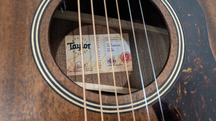 Taylor American Dream Guitar AD27e